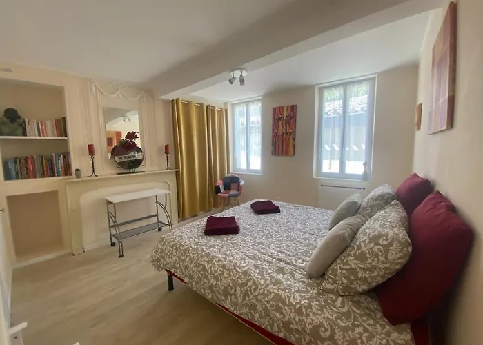 Chambre privée au calme excellente prestation